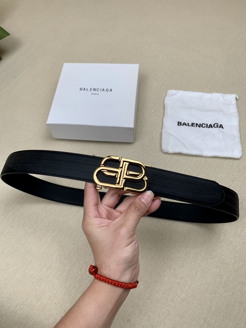 BALENCIAGA